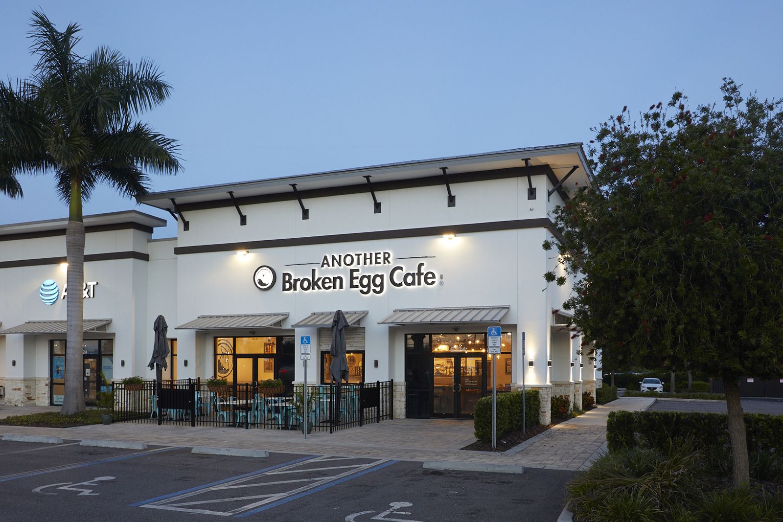 Another Broken Egg Cafe