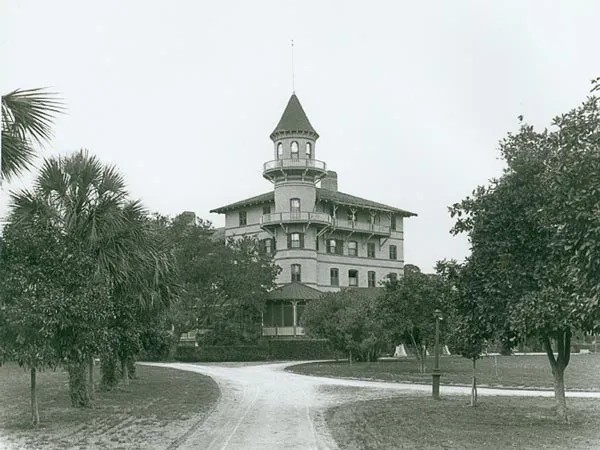 The Jekyll Island Club Turns Into Mystic Manor October 4-6