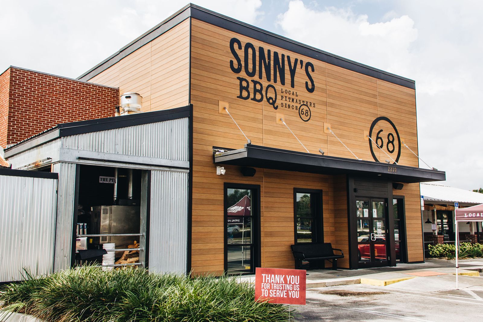 Sonny's BBQ Implements Industry-Leading Customer Experience Technology