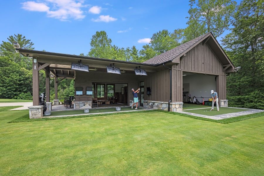 Lake Toxaway Country Club Expands Amenities As It Unveils An All-New Golf Academy and ''The Nest'', An Exciting Climbing Experience